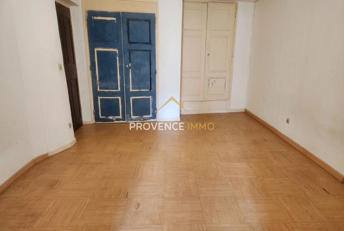 Appartement T2 à rénover au cœur de Digne-les-Bains avec fort potentiel 