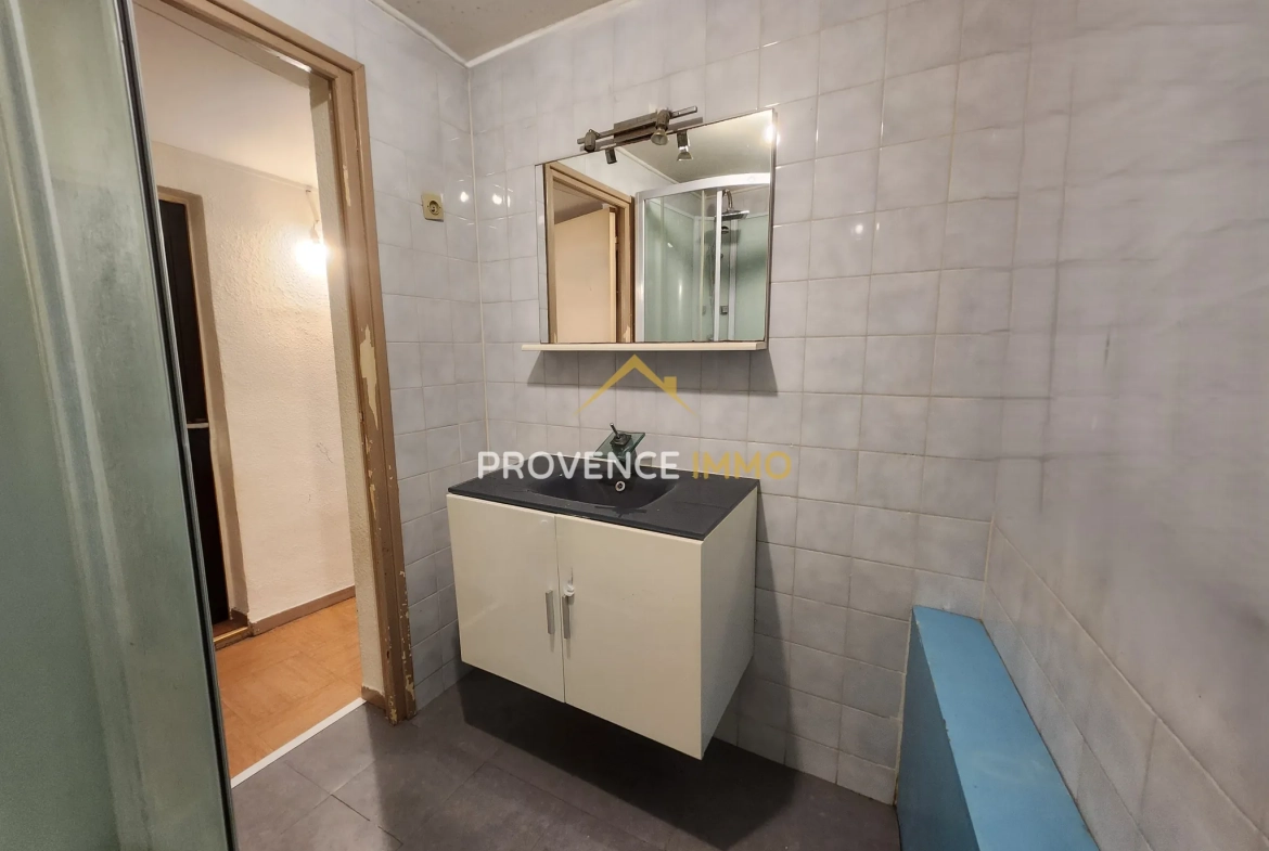 Appartement T2 à rénover au cœur de Digne-les-Bains avec fort potentiel 