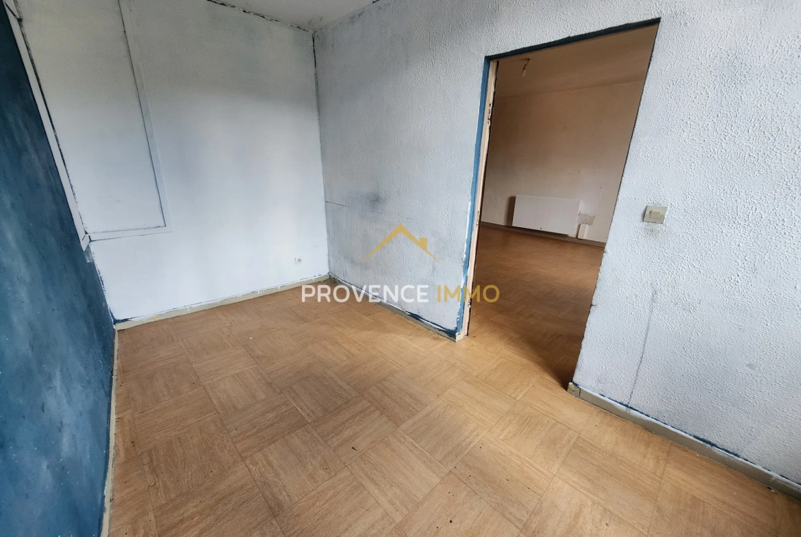 Appartement T2 à rénover au cœur de Digne-les-Bains avec fort potentiel 