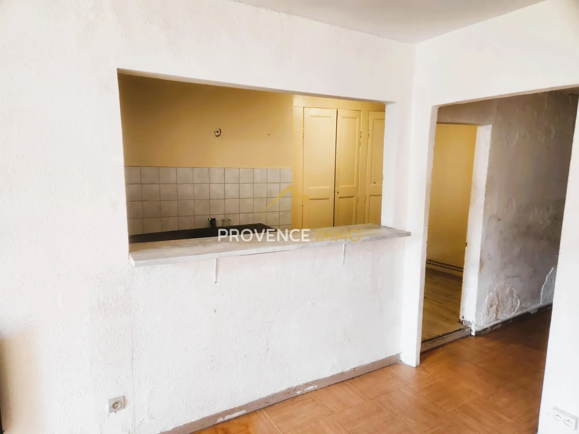 Appartement T2 à rénover au cœur de Digne-les-Bains avec fort potentiel 