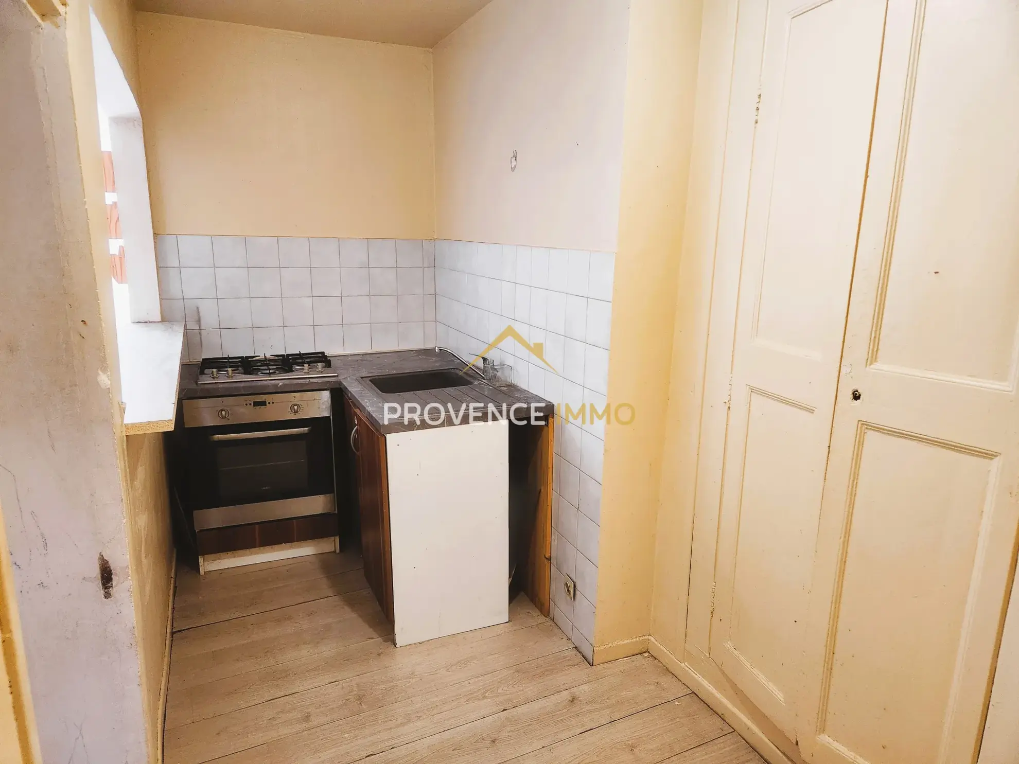 Appartement T2 à rénover au cœur de Digne-les-Bains avec fort potentiel 