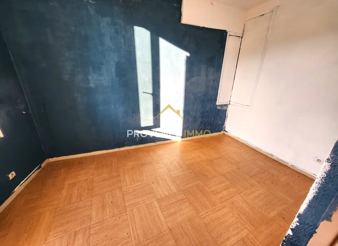 Appartement T2 à rénover au cœur de Digne-les-Bains avec fort potentiel 