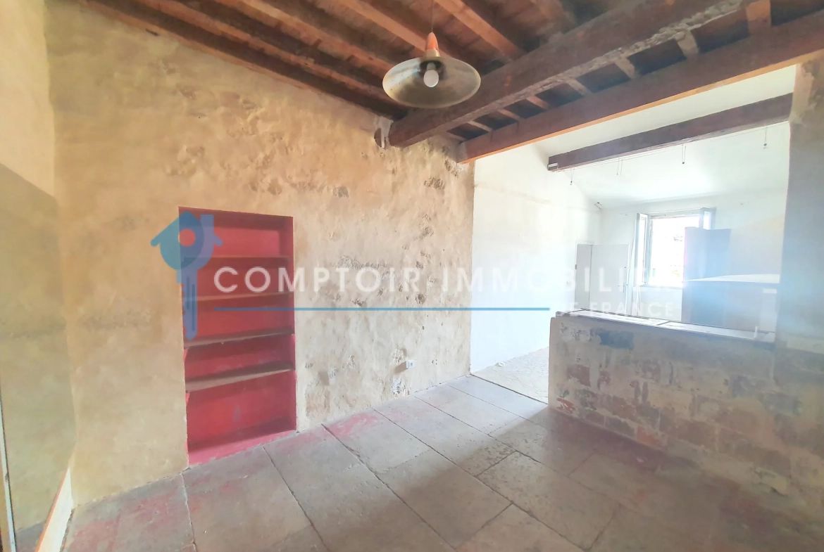 Appartement T2 à vendre à Montpellier dans l'Ecusson - 54,5 m² à rénover 