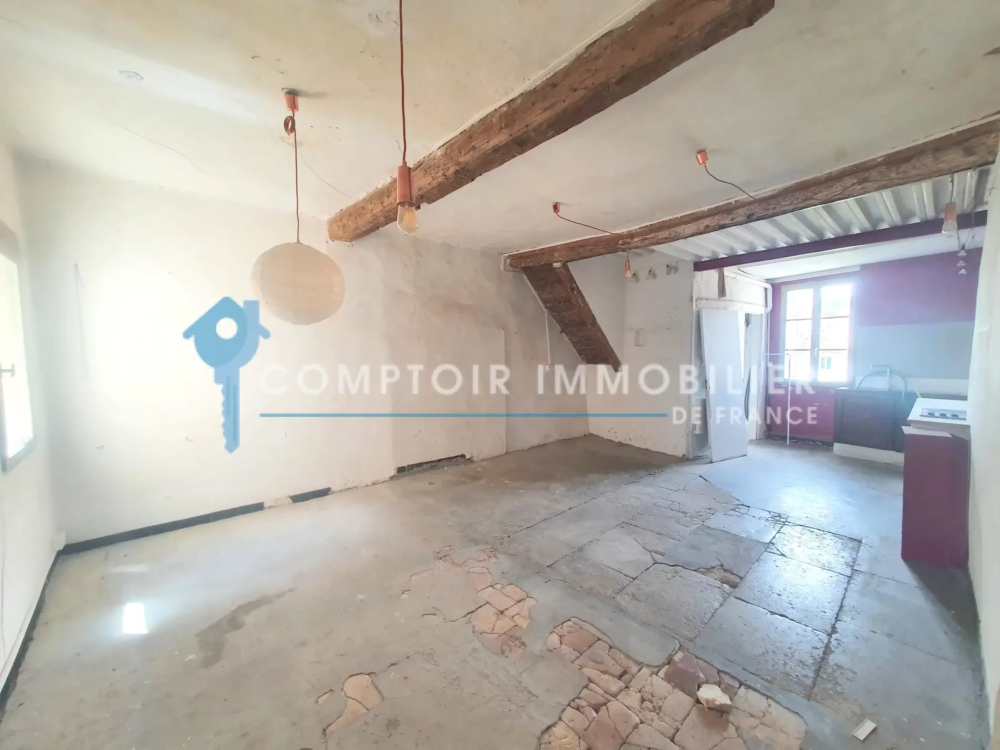 Appartement T2 à vendre à Montpellier dans l'Ecusson - 54,5 m² à rénover 