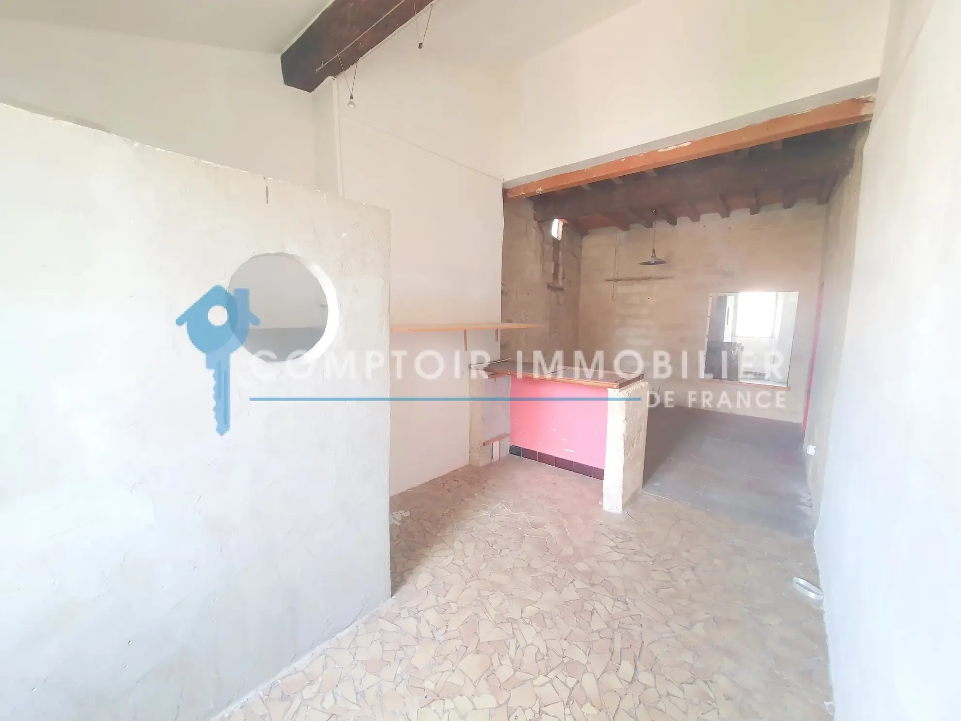 Appartement T2 à vendre à Montpellier dans l'Ecusson - 54,5 m² à rénover 