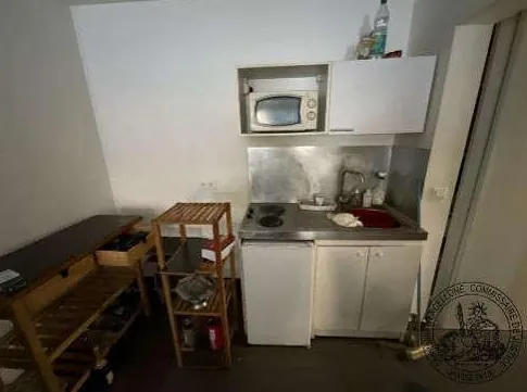 Studio à vendre au Cannet à 20 000 € avec cave, idéal pour investissement 