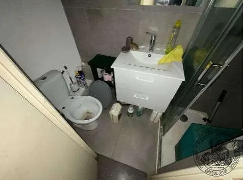 Studio à vendre au Cannet à 20 000 € avec cave, idéal pour investissement 