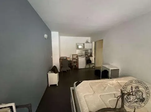 Studio à vendre au Cannet à 20 000 € avec cave, idéal pour investissement