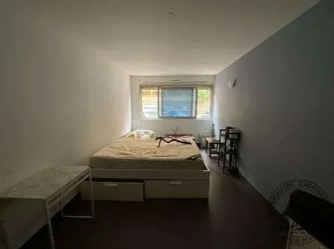 Studio à vendre au Cannet à 20 000 € avec cave, idéal pour investissement 