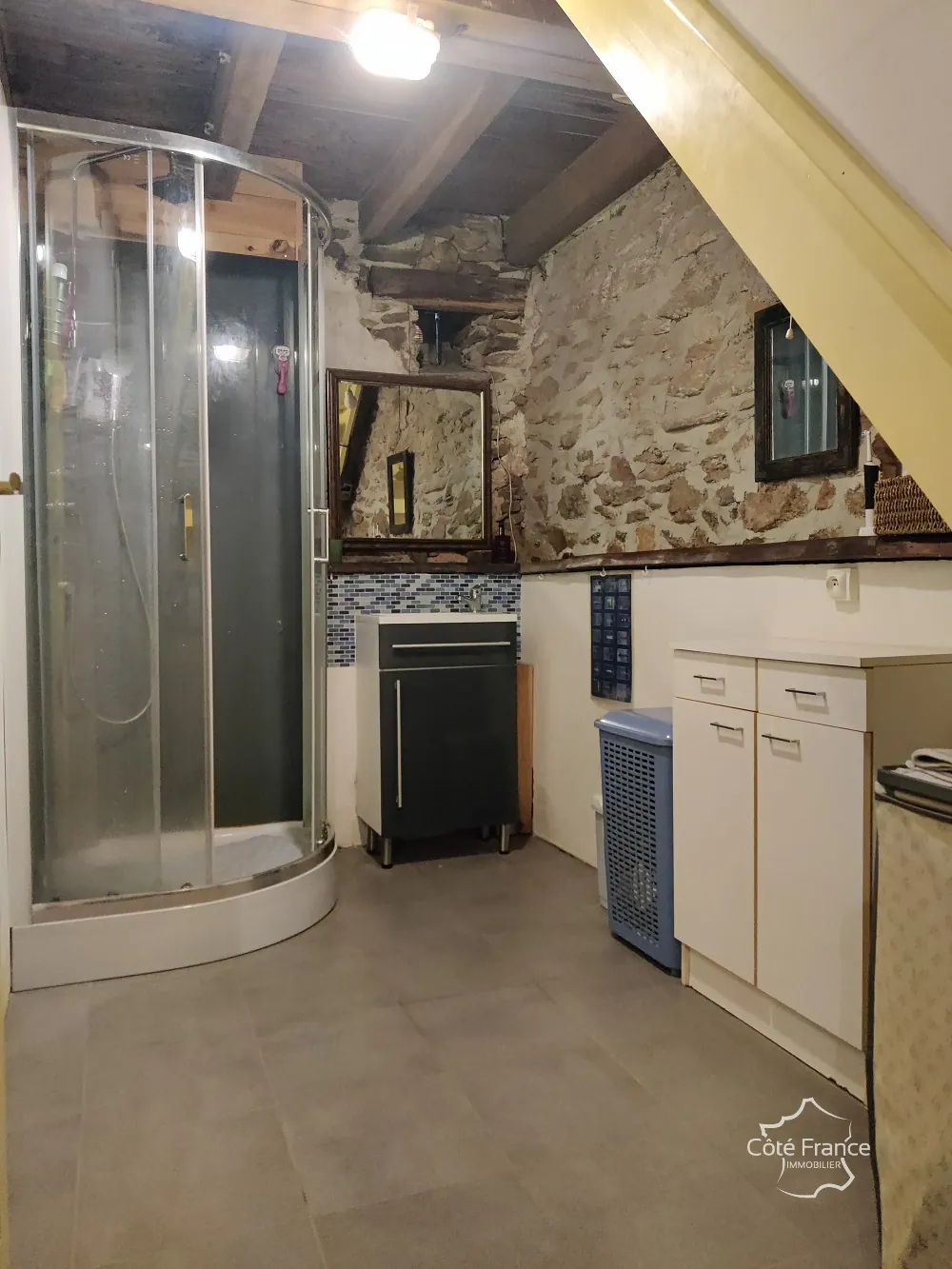 Maison authentique avec vue dans un hameau à Maurs, 115 m², jardin, proche commodités 