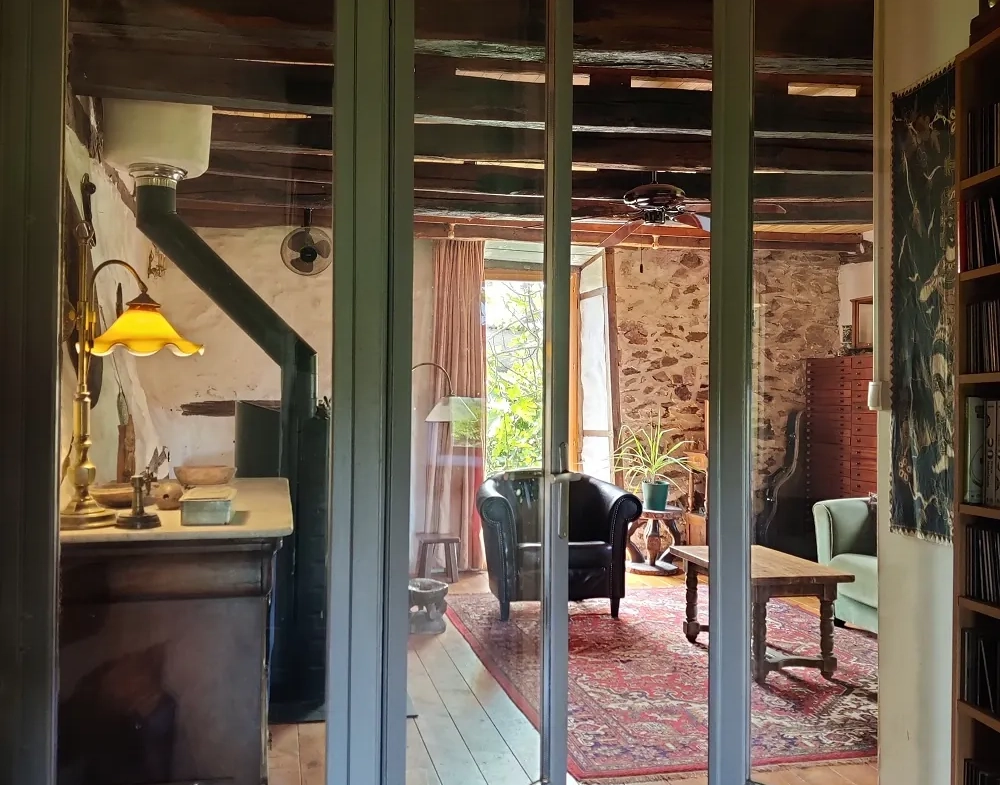 Maison authentique avec vue dans un hameau à Maurs, 115 m², jardin, proche commodités 