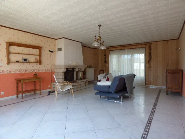 Maison spacieuse T6 avec garage et jardin proche de Vaucouleurs 
