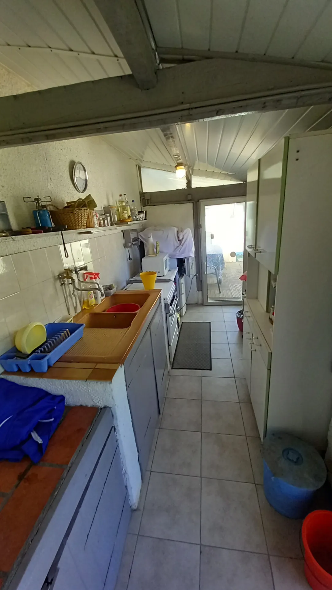 Villa avec piscine, terrasse, garage et vue dégagée à Le Poujol-sur-Orb 