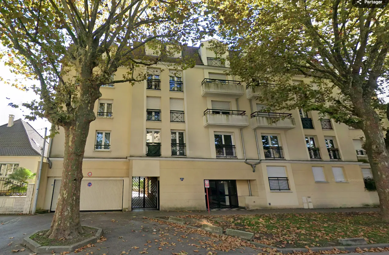 Appartement T4 lumineux de 85,98 m² à Vaujours proche RER B 