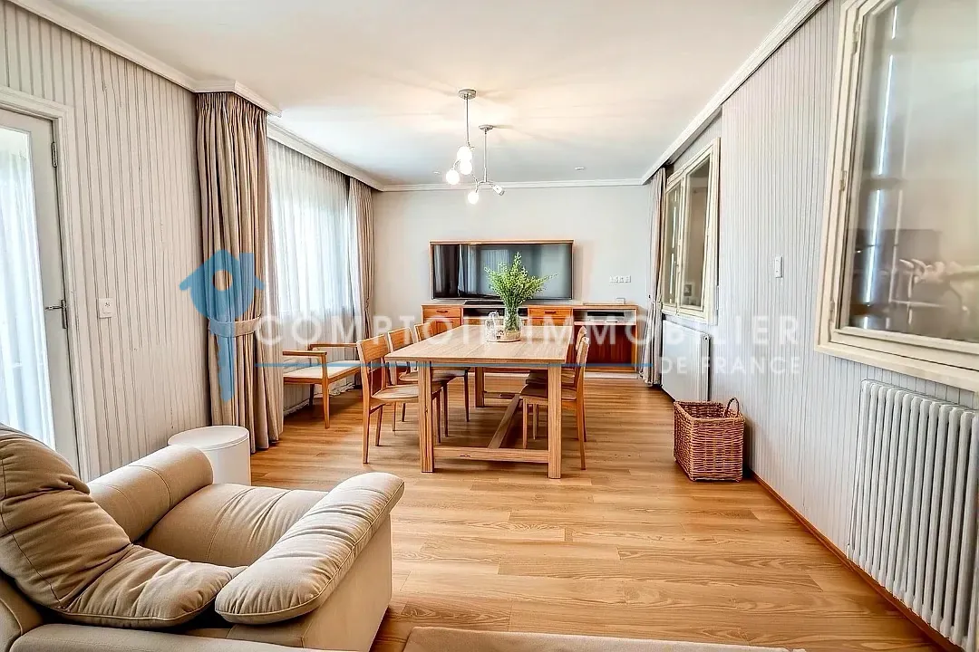 Maison T6 de 130 m² avec grand terrain divisible à Lapeyrouse Fossat 