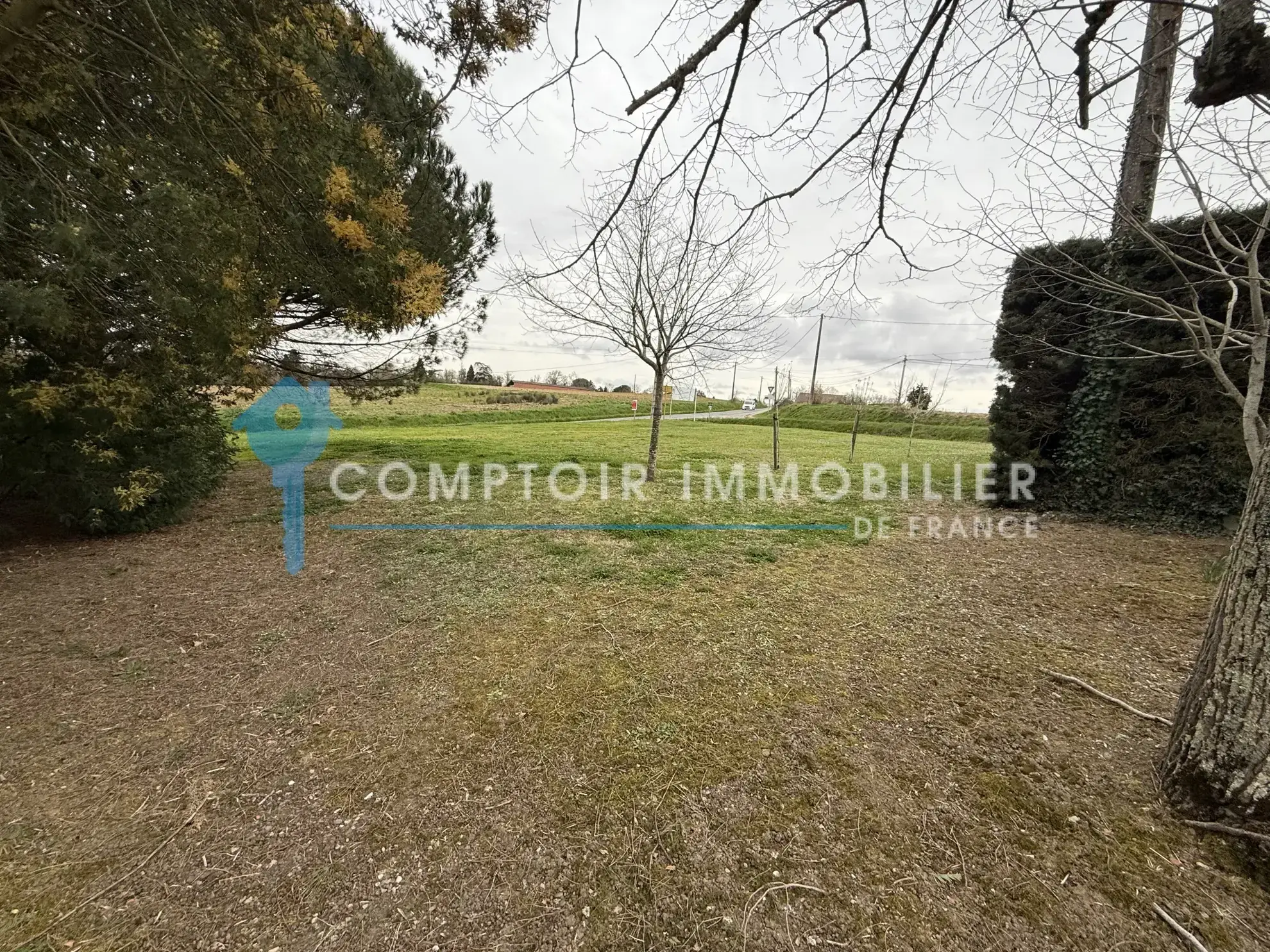Maison T6 de 130 m² avec grand terrain divisible à Lapeyrouse Fossat 