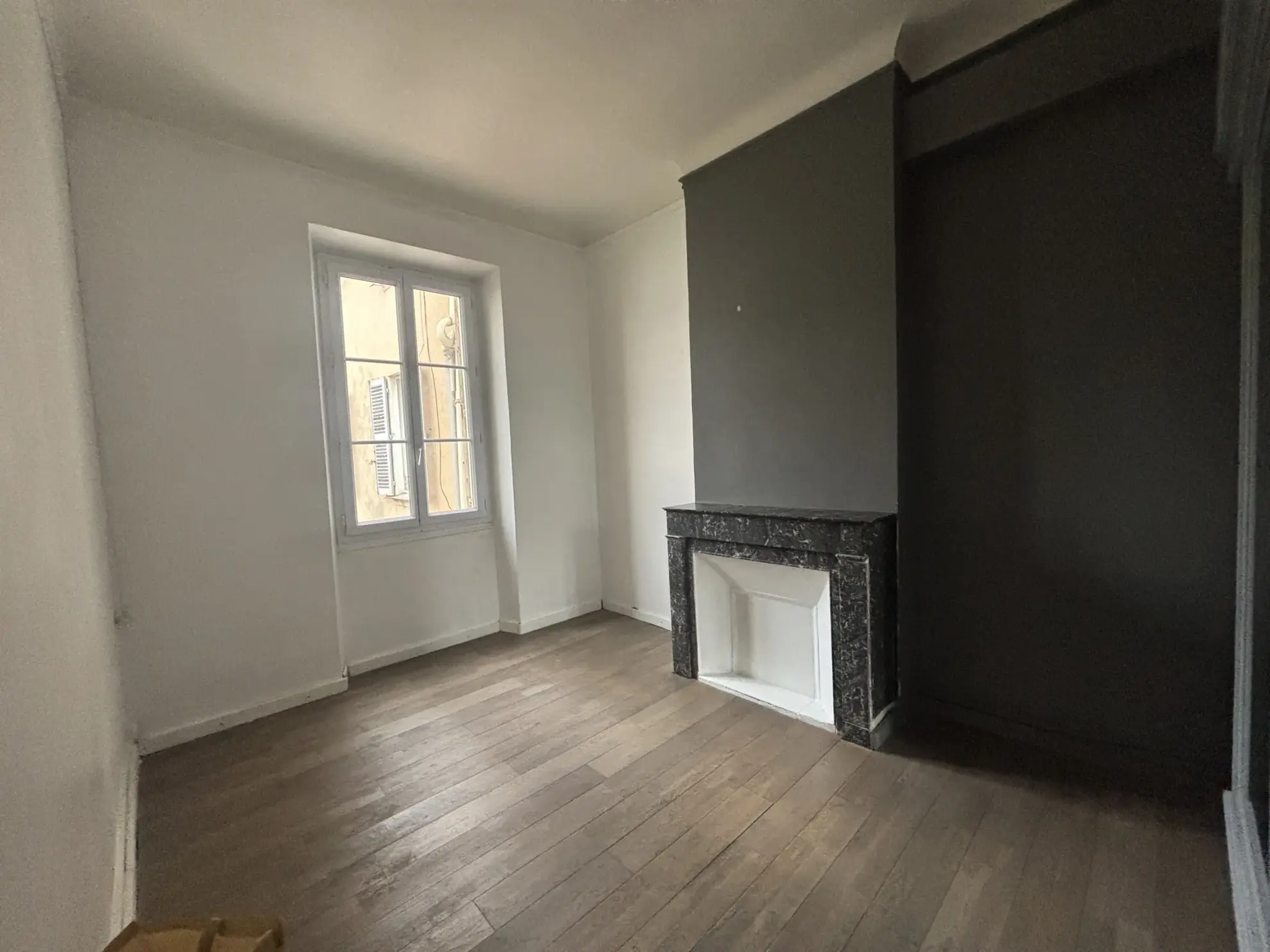 A Vendre Appartement T2 de 54,35 m² à Toulon - Haute Ville 