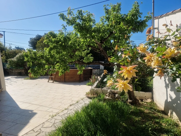 Maison Plain-Pied Type 3 avec Garage et Jardin à Marignane