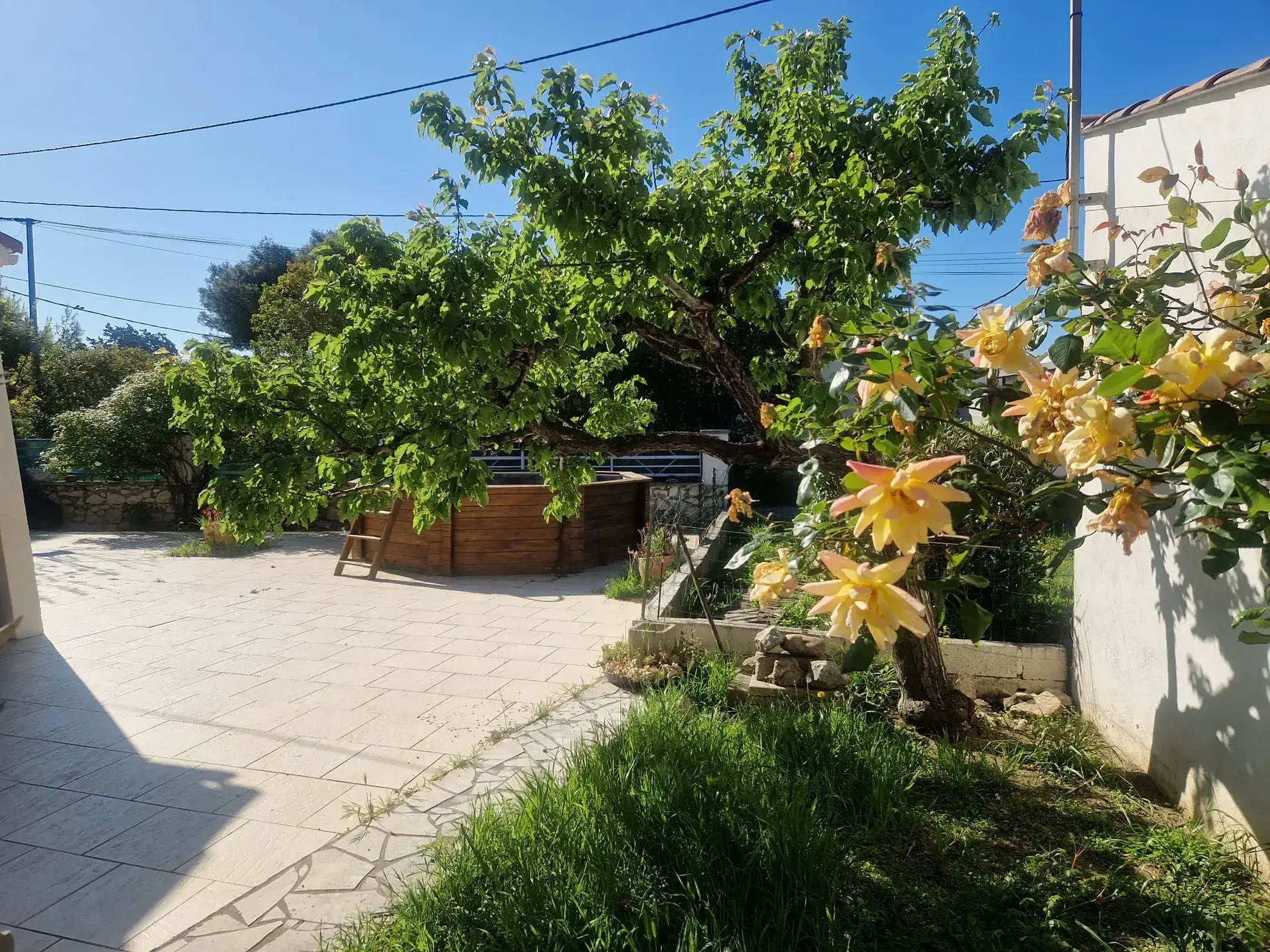Maison Plain-Pied Type 3 avec Garage et Jardin à Marignane 
