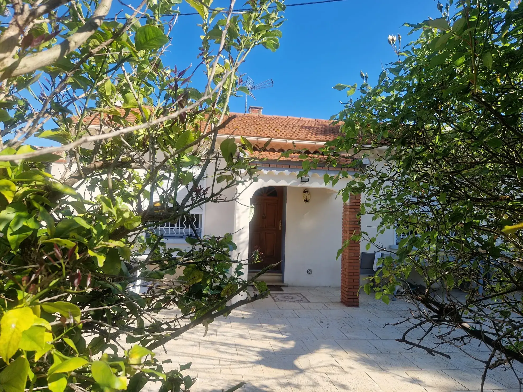 Maison Plain-Pied Type 3 avec Garage et Jardin à Marignane 