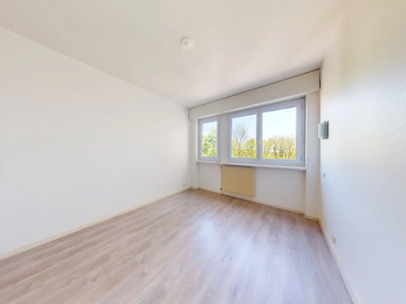Charmant appartement T3 de 85 m² avec balcon, garage et cave à Talant 