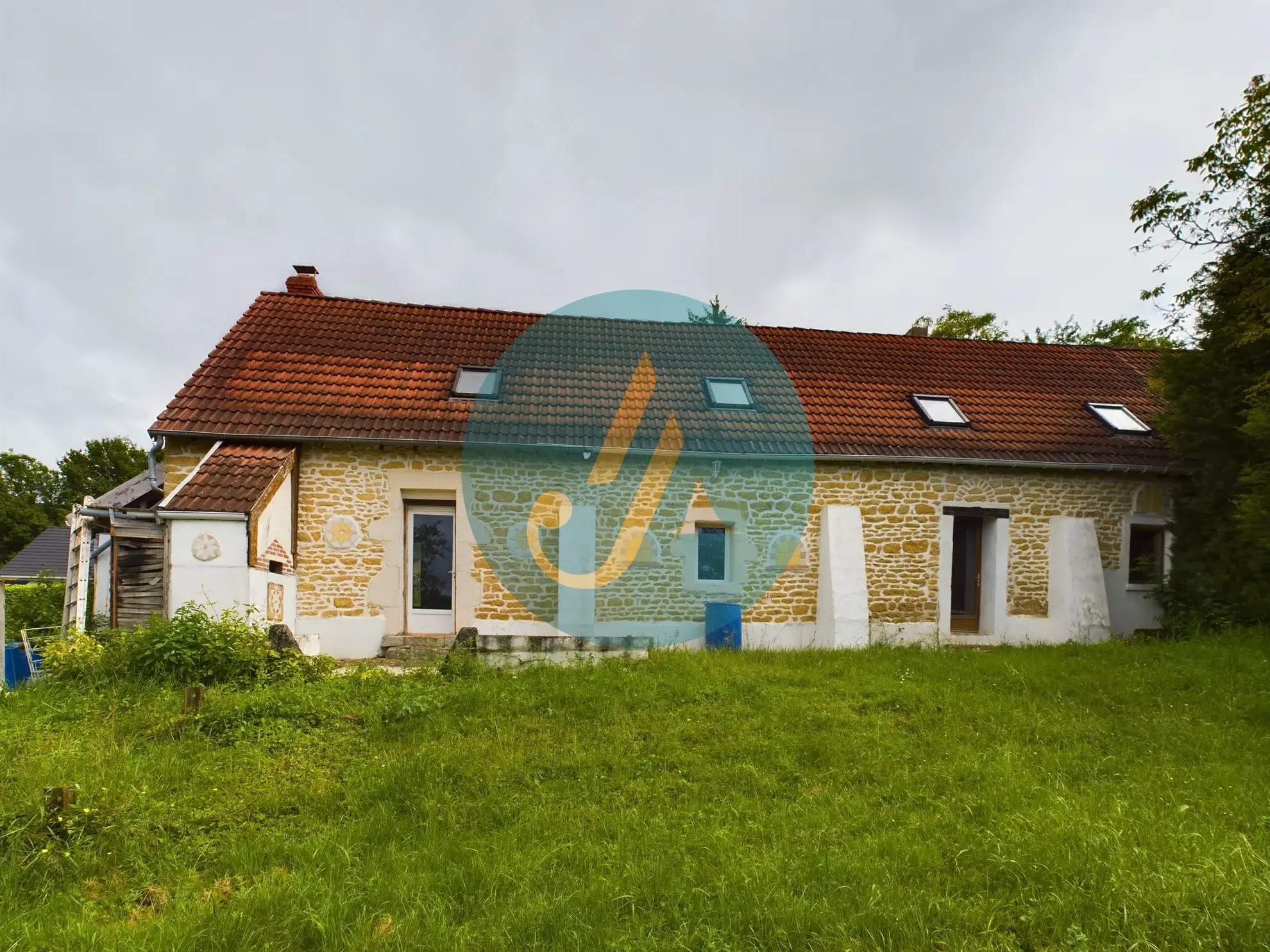 Longère authentique avec grands volumes à Vaux-d'Amognes – Cadre paisible en campagne 