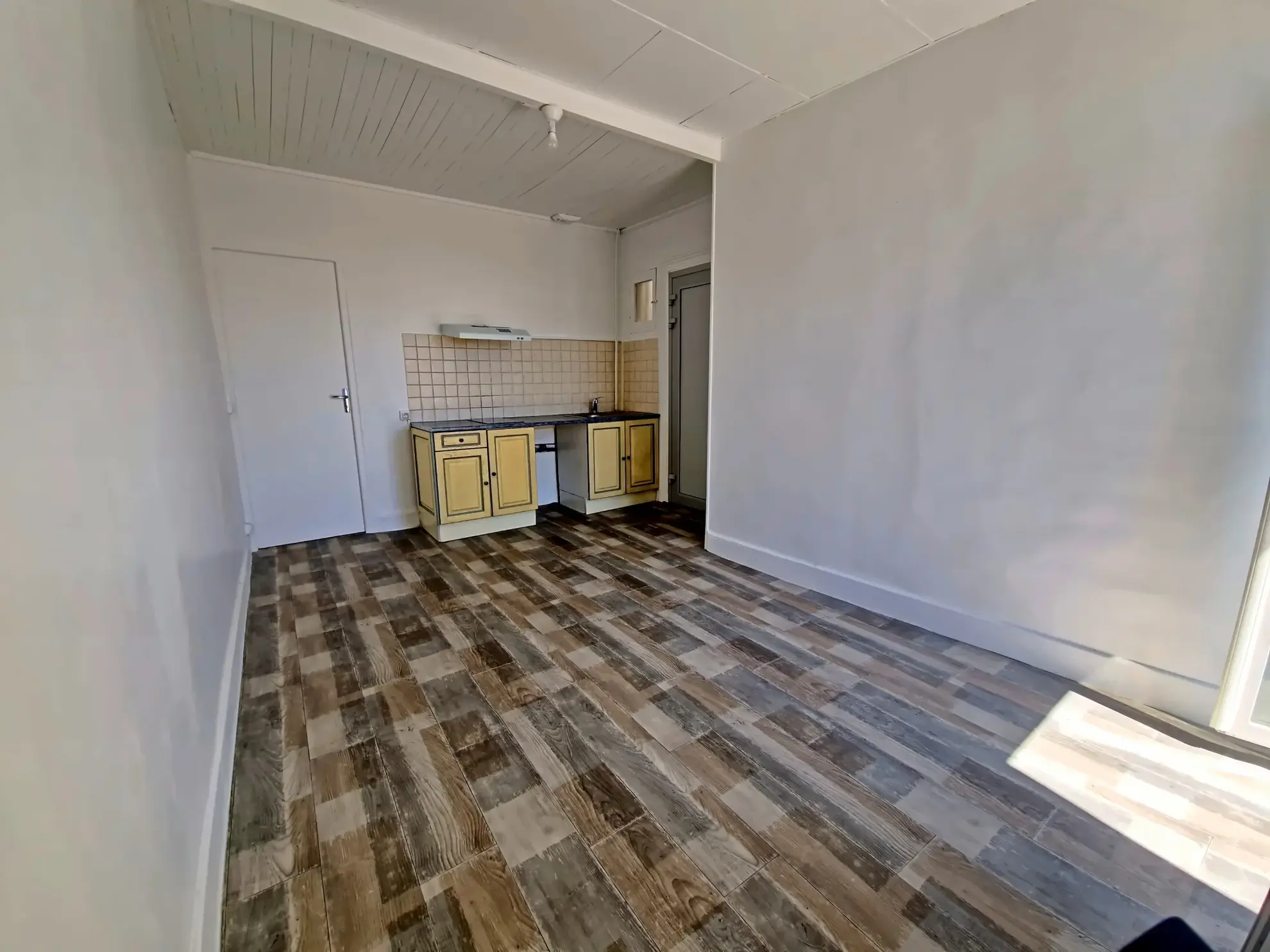 Studio à vendre à Montpellier secteur Gare - Investissement ou pied-à-terre 