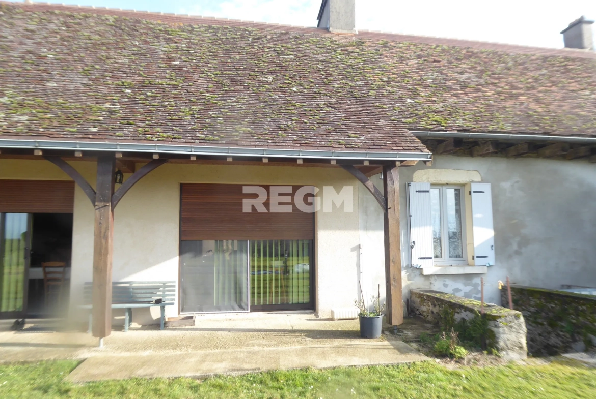 Magnifique fermette rénovée sur 15 000 m² en Dordogne, calme campagne 