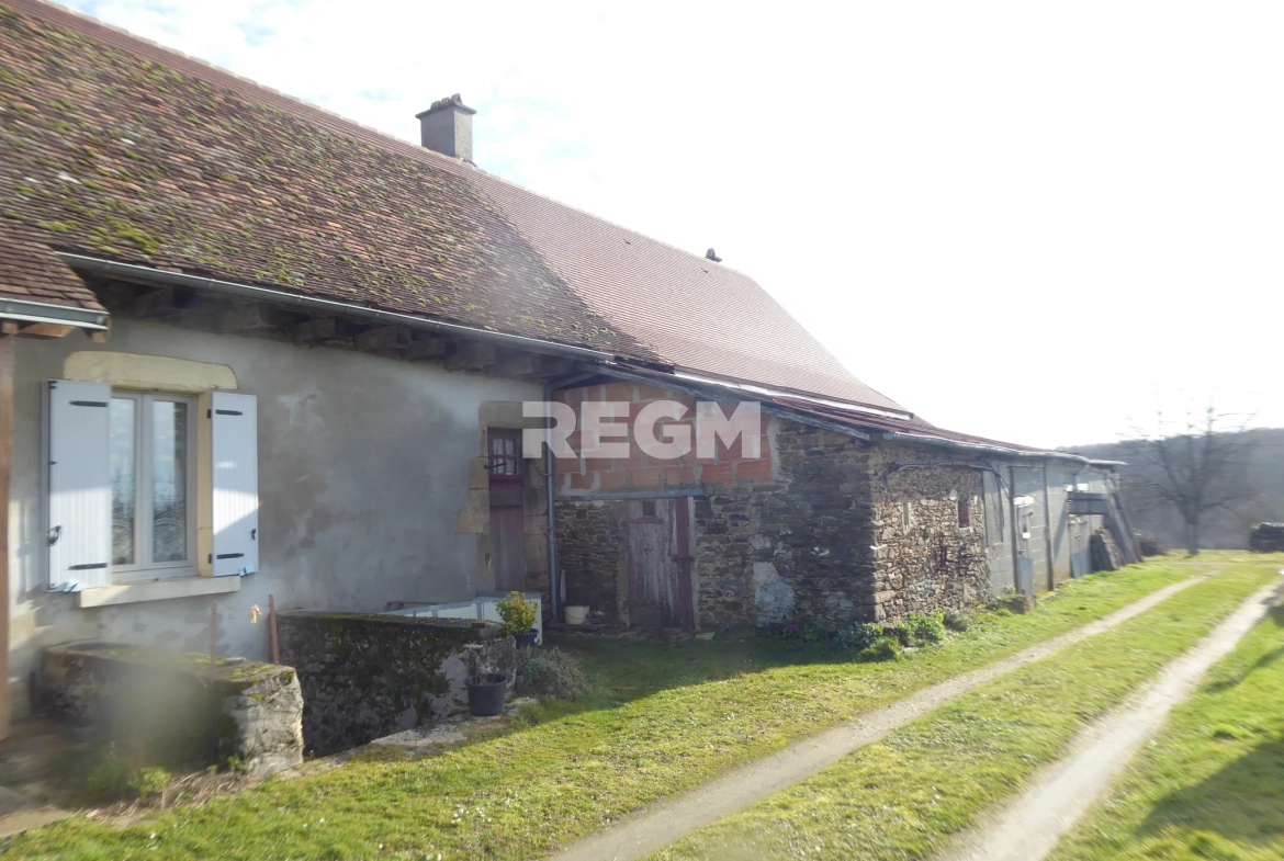 Magnifique fermette rénovée sur 15 000 m² en Dordogne, calme campagne 