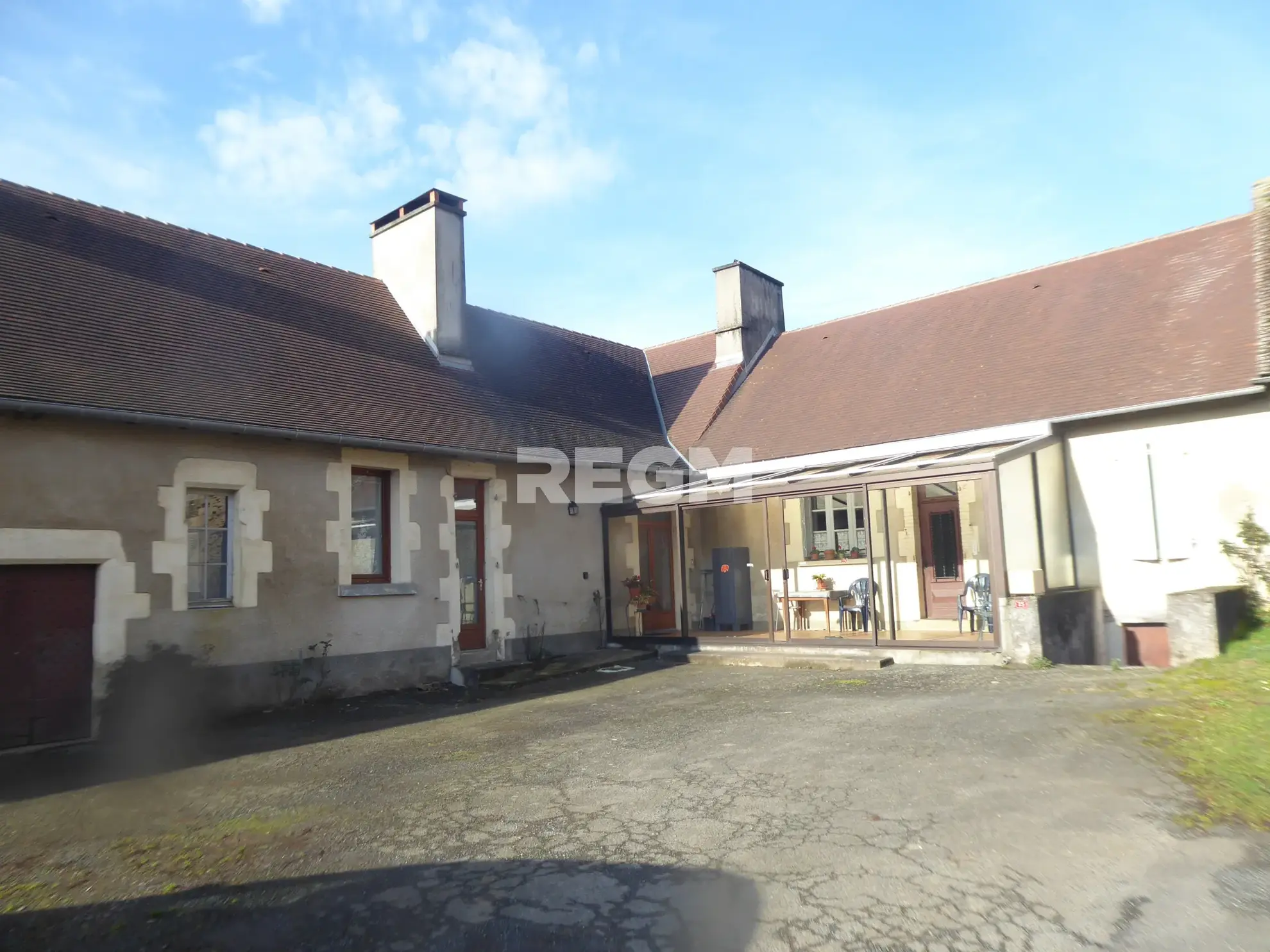 Magnifique fermette rénovée sur 15 000 m² en Dordogne, calme campagne 