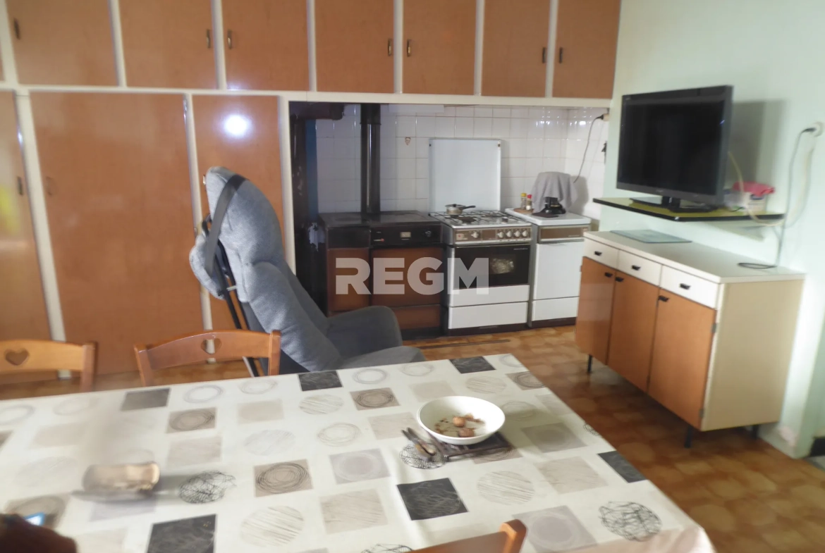Magnifique fermette rénovée sur 15 000 m² en Dordogne, calme campagne 