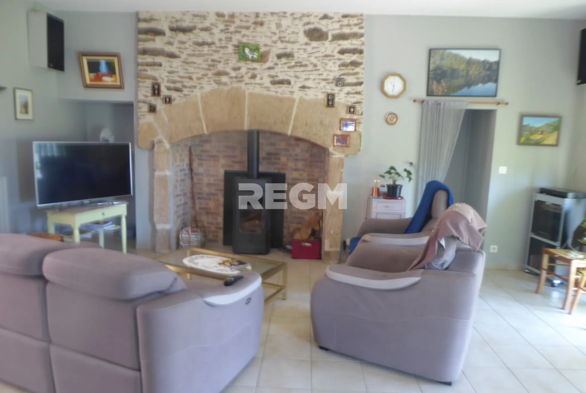 Magnifique fermette rénovée sur 15 000 m² en Dordogne, calme campagne 