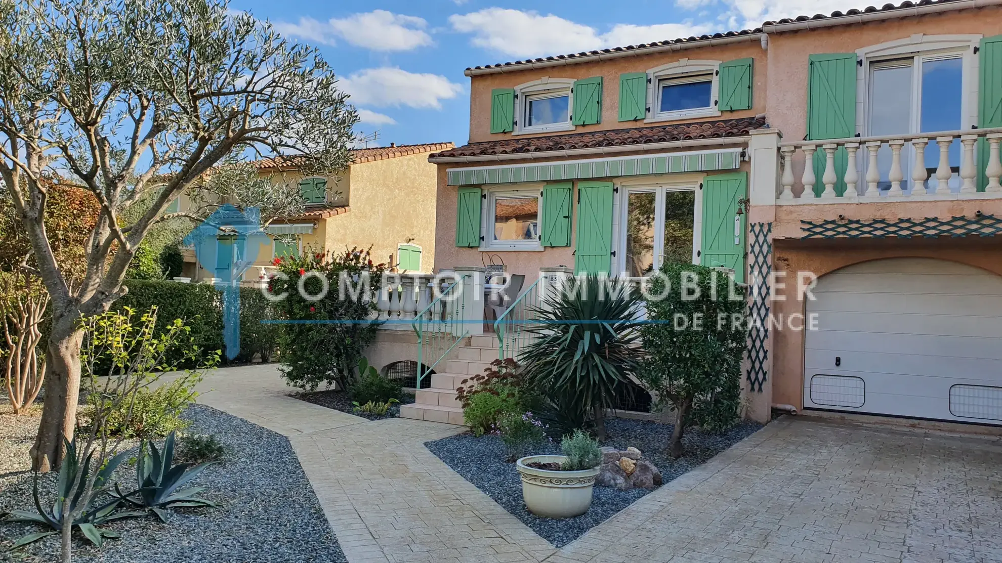 Villa de 73 m2 avec 3 chambres dans domaine sécurisé à Vidauban, Var 