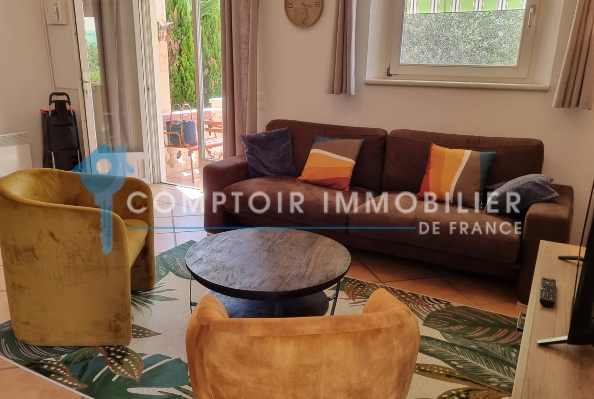 Villa de 73 m2 avec 3 chambres dans domaine sécurisé à Vidauban, Var 