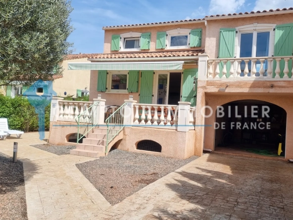 Villa de 73 m2 avec 3 chambres dans domaine sécurisé à Vidauban, Var
