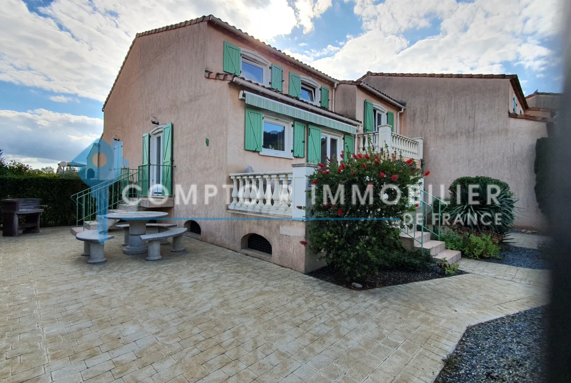 Villa de 73 m2 avec 3 chambres dans domaine sécurisé à Vidauban, Var 