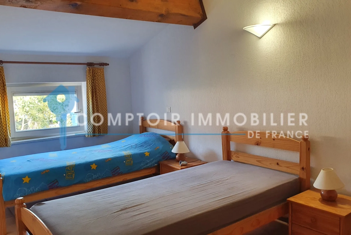 Villa de 73 m2 avec 3 chambres dans domaine sécurisé à Vidauban, Var 