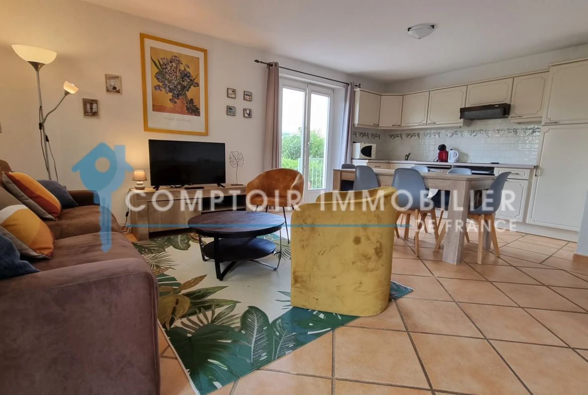 Villa de 73 m2 avec 3 chambres dans domaine sécurisé à Vidauban, Var 