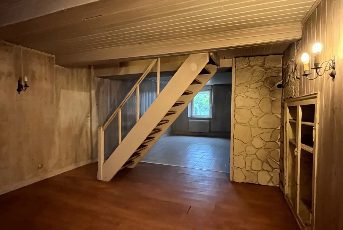 Maison familiale avec piscine à Roye – 170 m2, 4 chambres, dépendance 