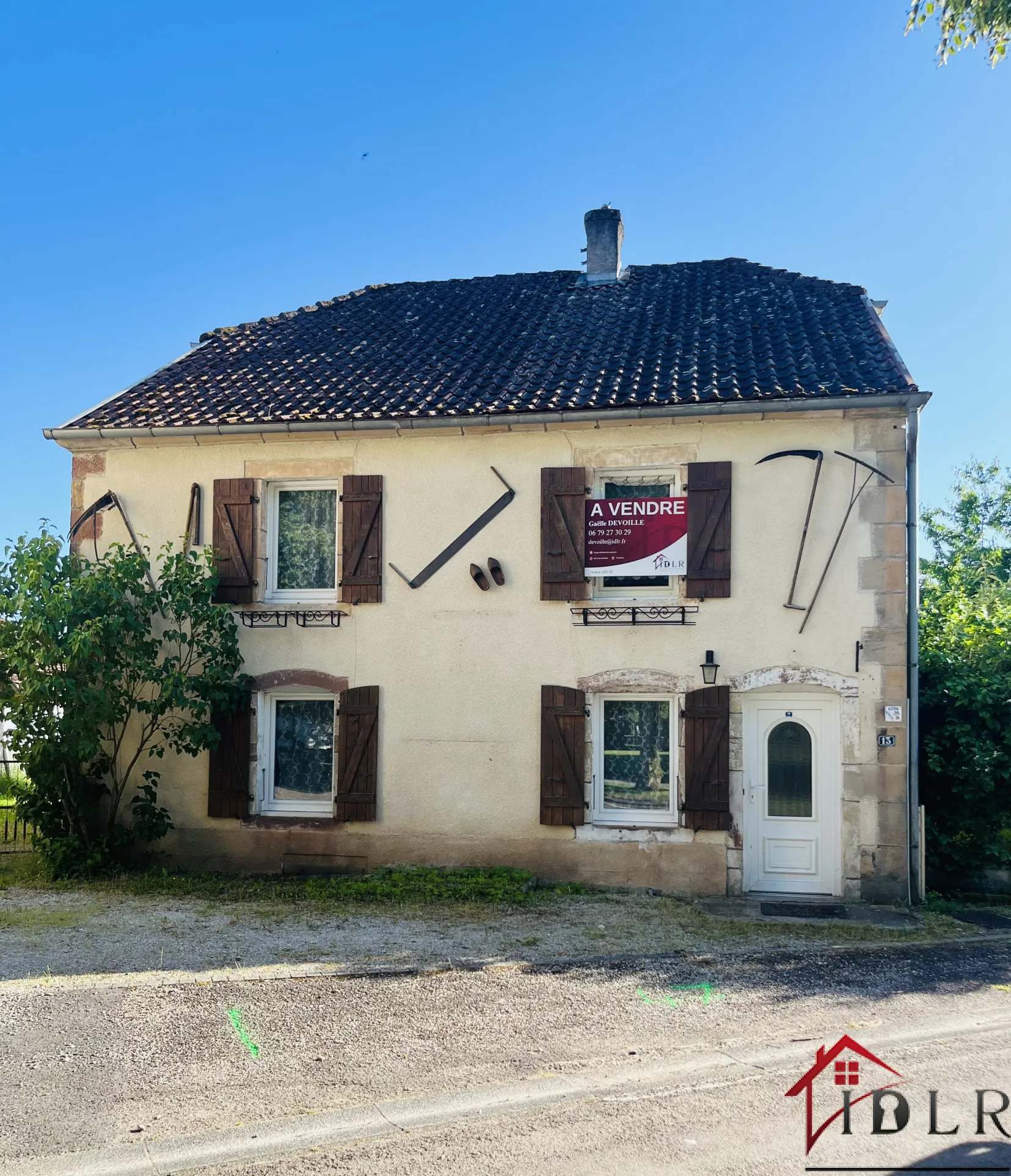 Maison familiale avec piscine à Roye – 170 m2, 4 chambres, dépendance 
