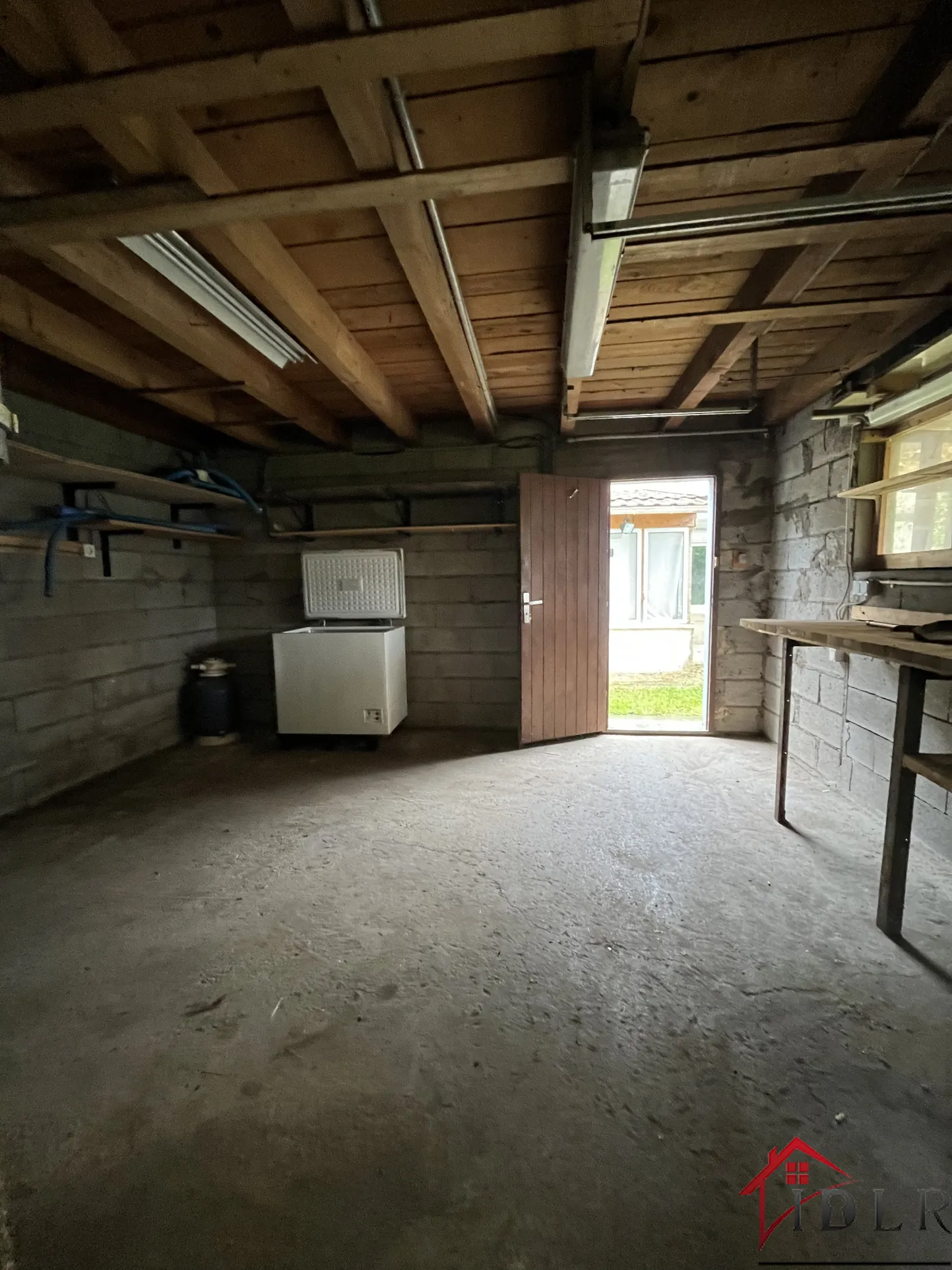 Maison familiale avec piscine à Roye – 170 m2, 4 chambres, dépendance 