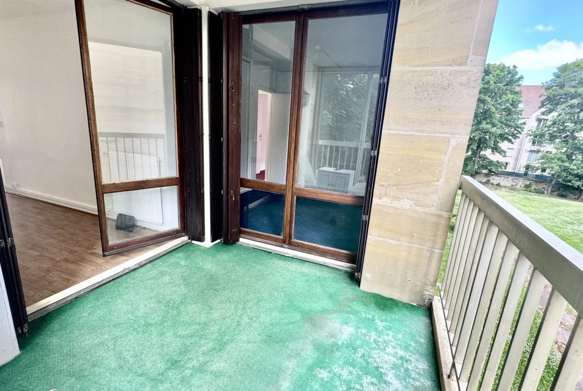 À vendre appartement 3 pièces lumineux à Mantes-la-Ville avec balcon et parking 