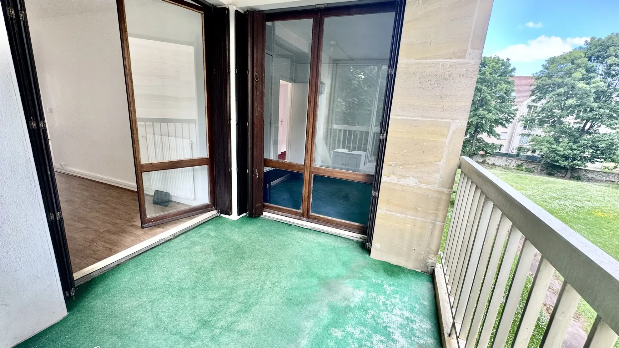 À vendre appartement 3 pièces lumineux à Mantes-la-Ville avec balcon et parking 