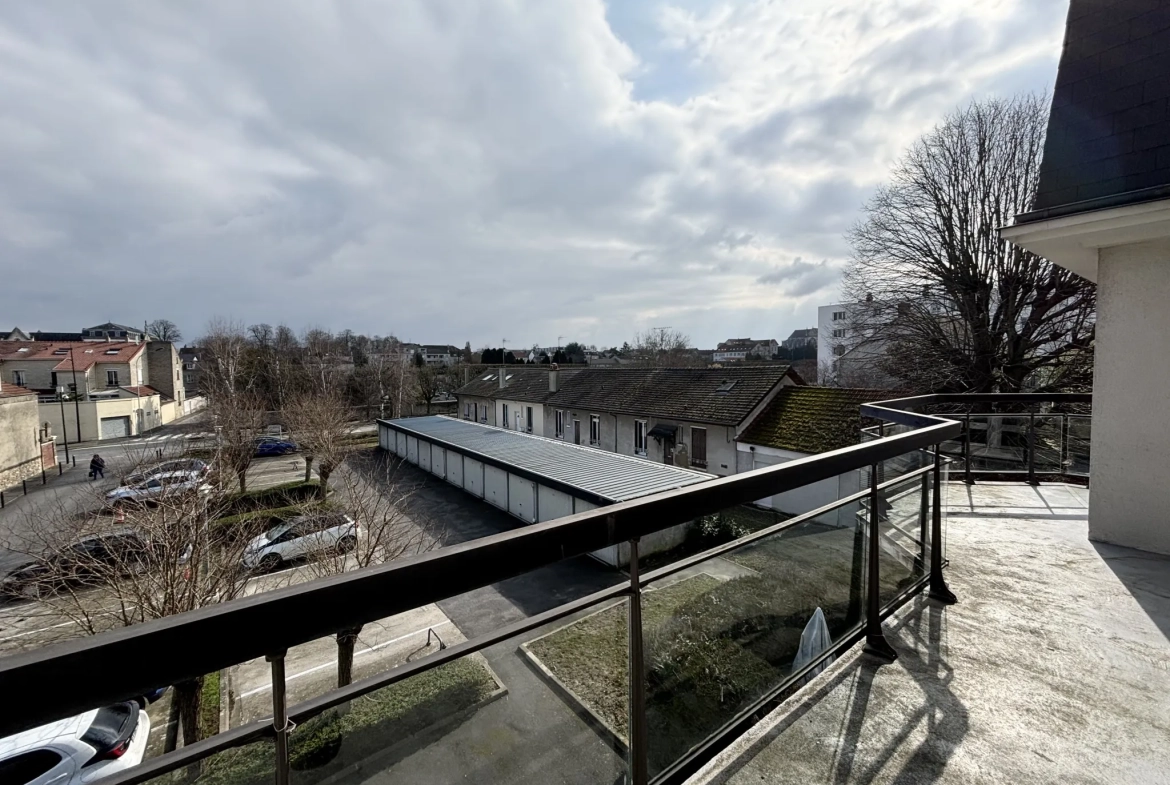 Appartement lumineux de 60,55 m² avec balcon, garage et cave à Meaux 
