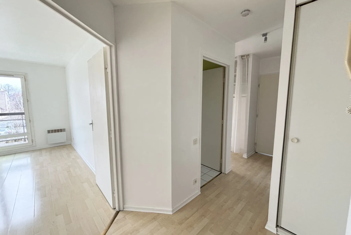 Appartement lumineux de 60,55 m² avec balcon, garage et cave à Meaux 