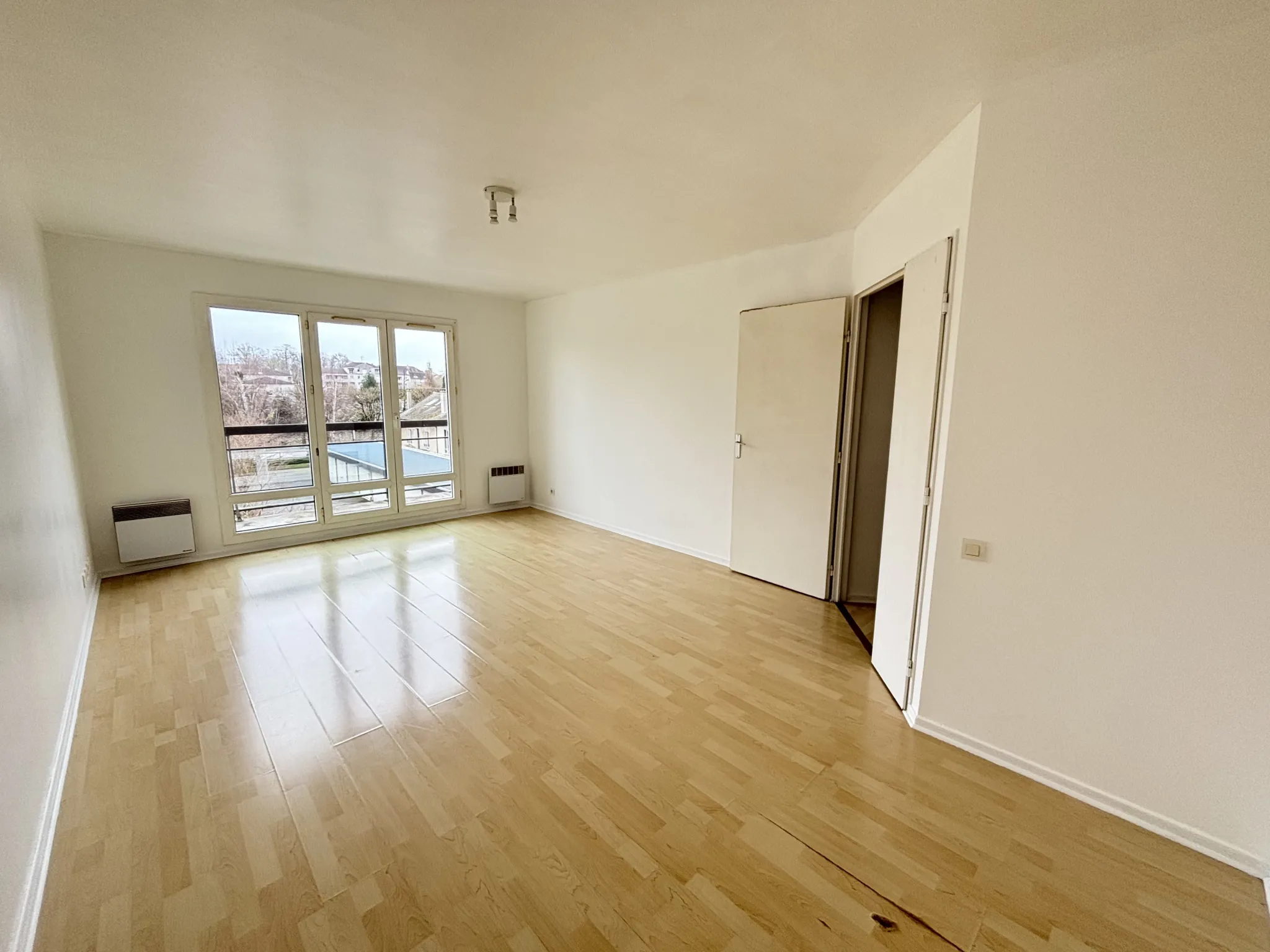 Appartement lumineux de 60,55 m² avec balcon, garage et cave à Meaux 