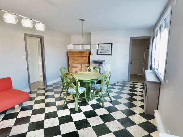 Maison plain-pied de 78 m² avec garage et terrasse à DAINVILLE, Arras