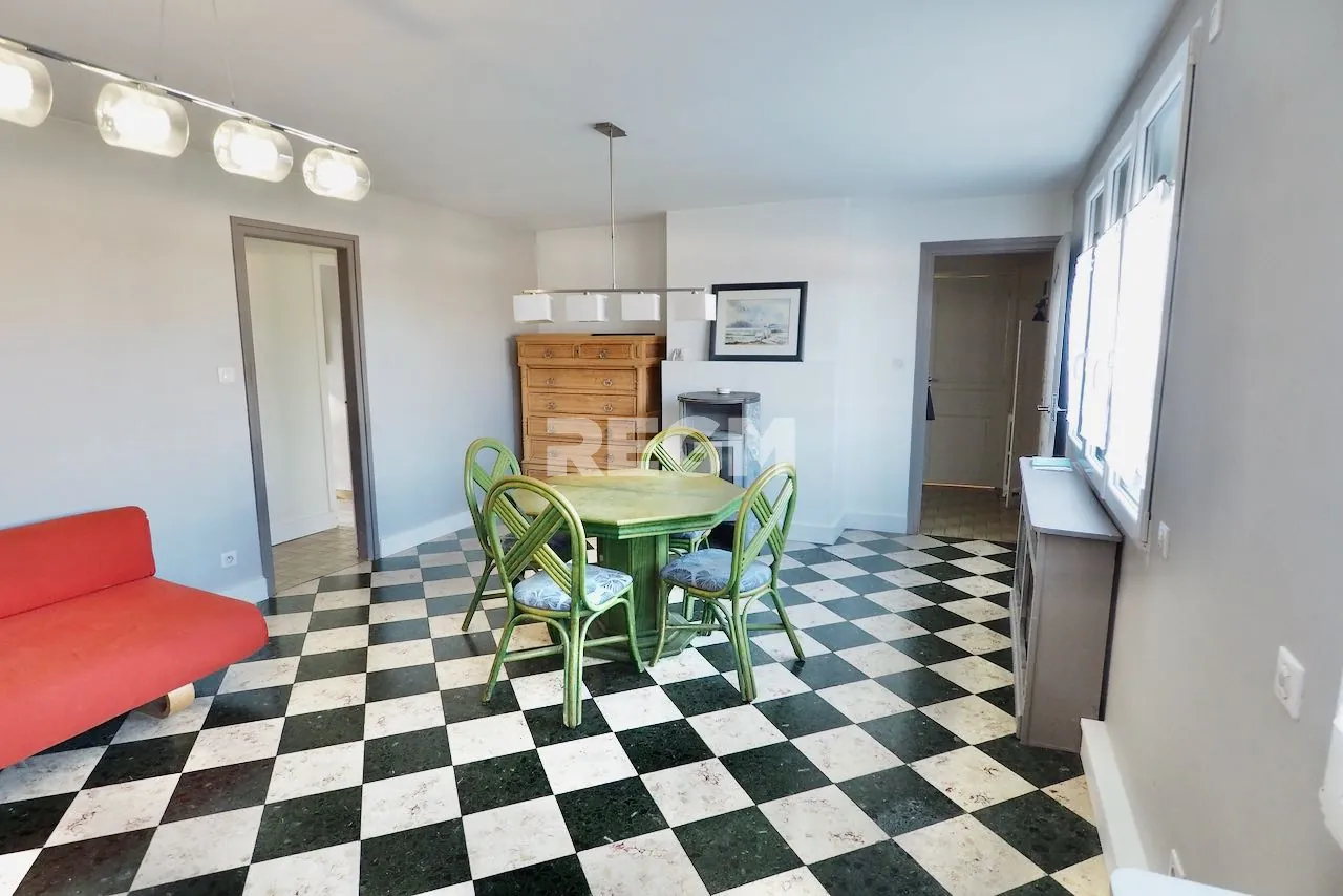 Maison plain-pied de 78 m² avec garage et terrasse à DAINVILLE, Arras 