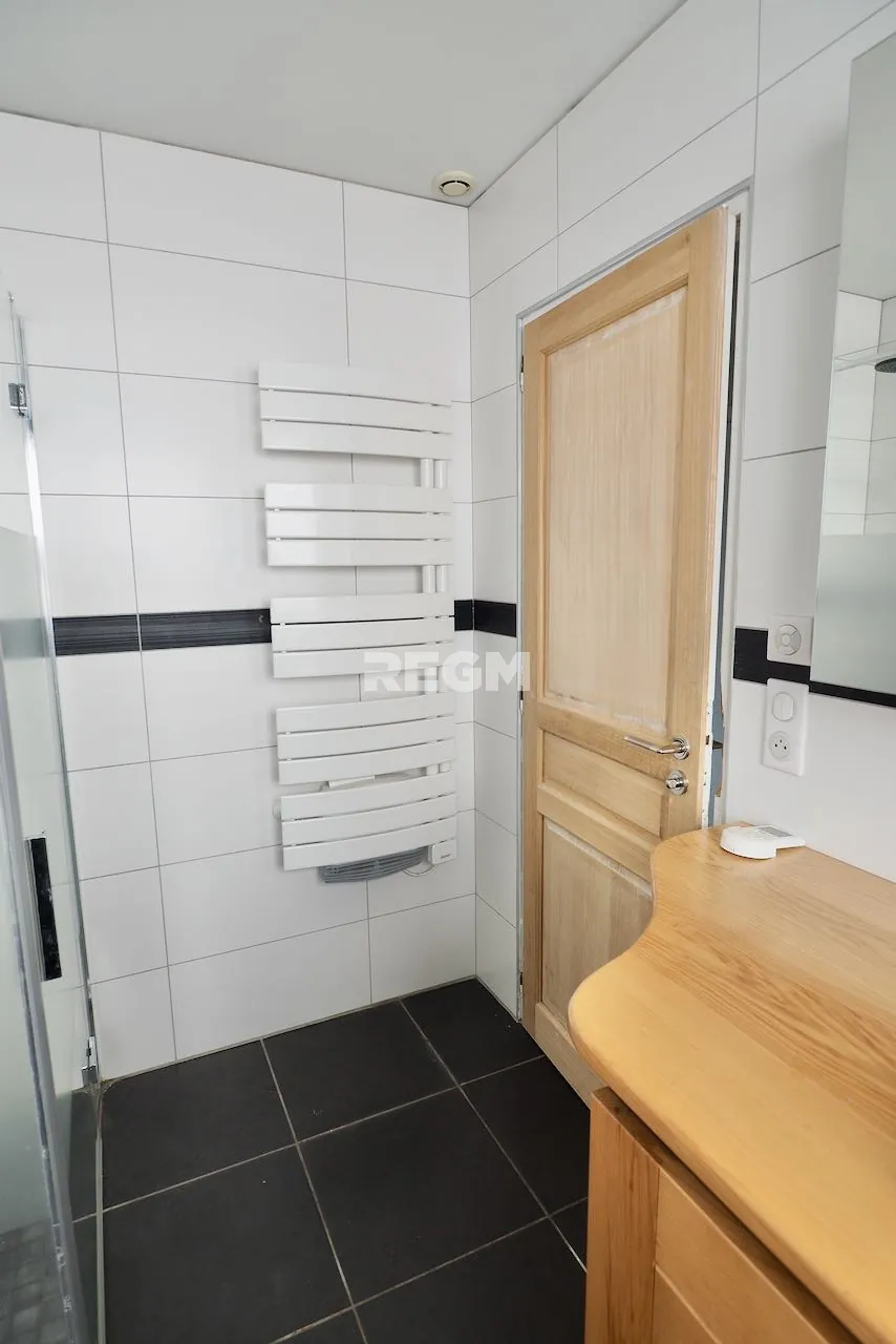 Maison plain-pied de 78 m² avec garage et terrasse à DAINVILLE, Arras 
