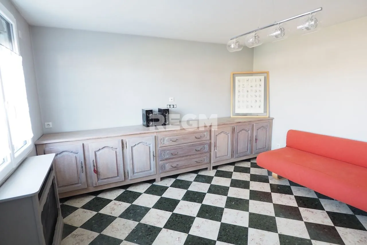 Maison plain-pied de 78 m² avec garage et terrasse à DAINVILLE, Arras 